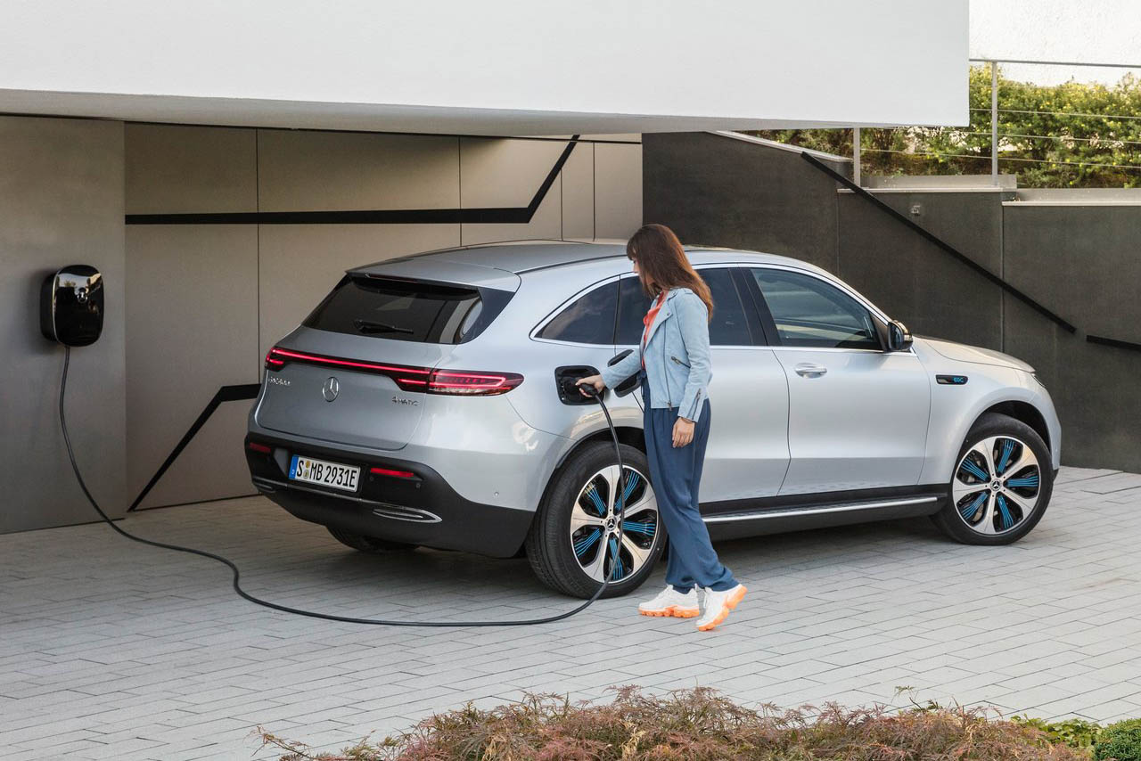 مرسيدس EQC 2019 (7).jpg