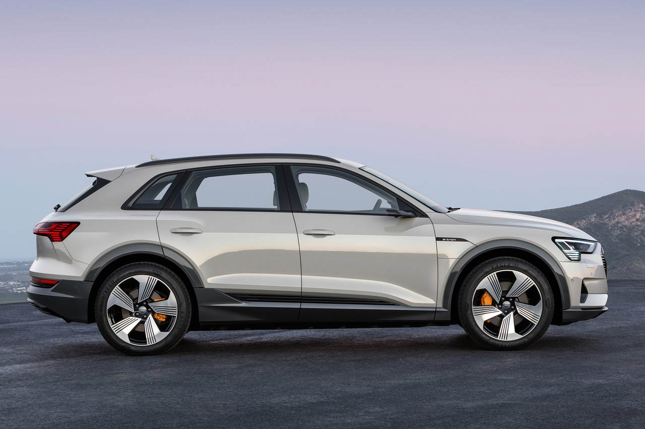اودي e-tron 2020 (9).jpg