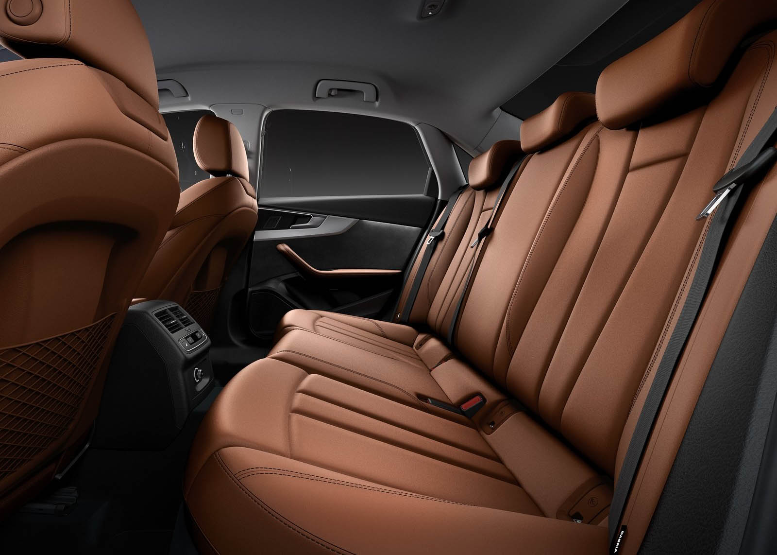 اودي A4 2020 (10).jpg