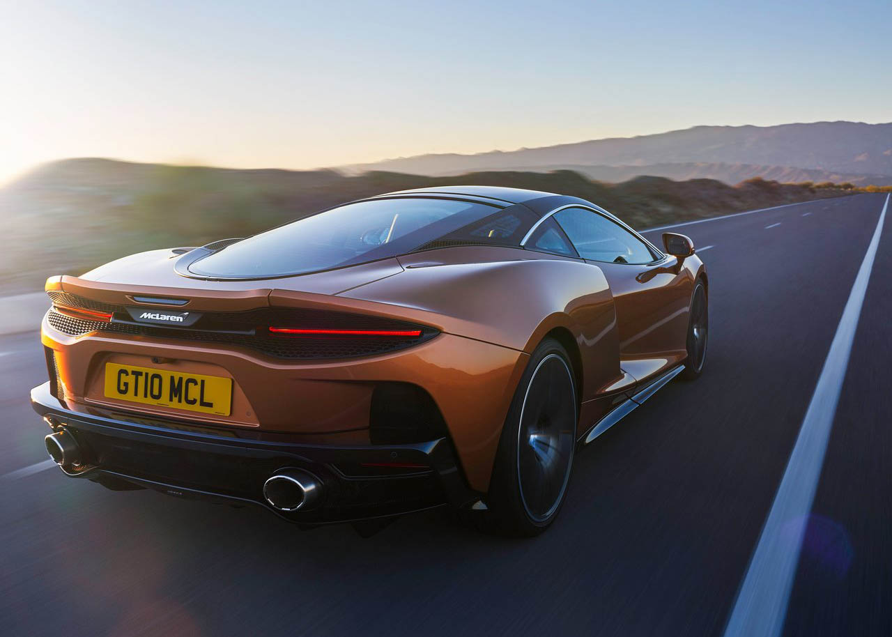ماكلارين GT 2020 - (13).jpg