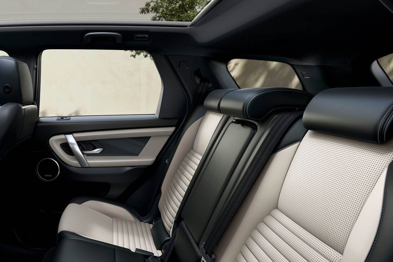 لاند روفر ديسكفري سبورت 2020 (14).jpg