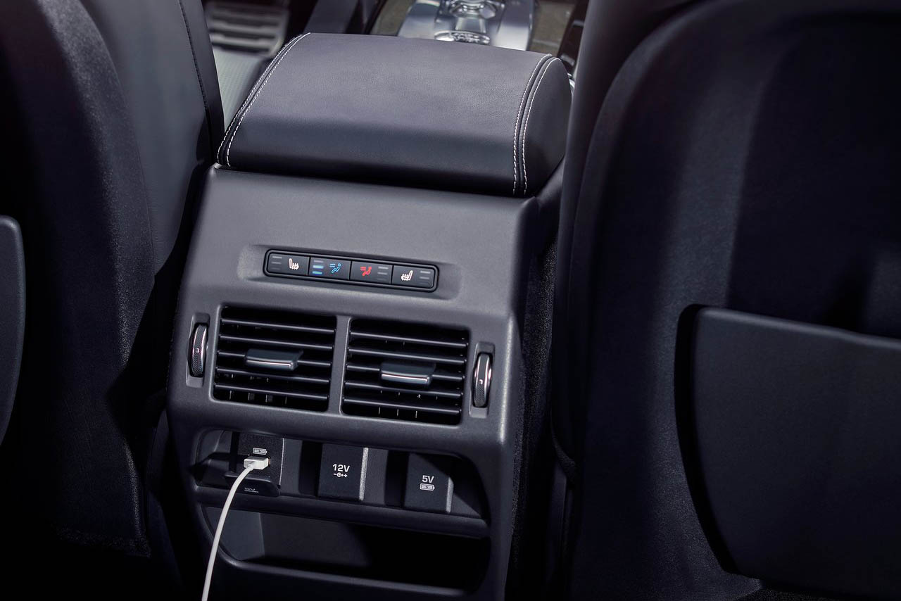 لاند روفر ديسكفري سبورت 2020 (18).jpg