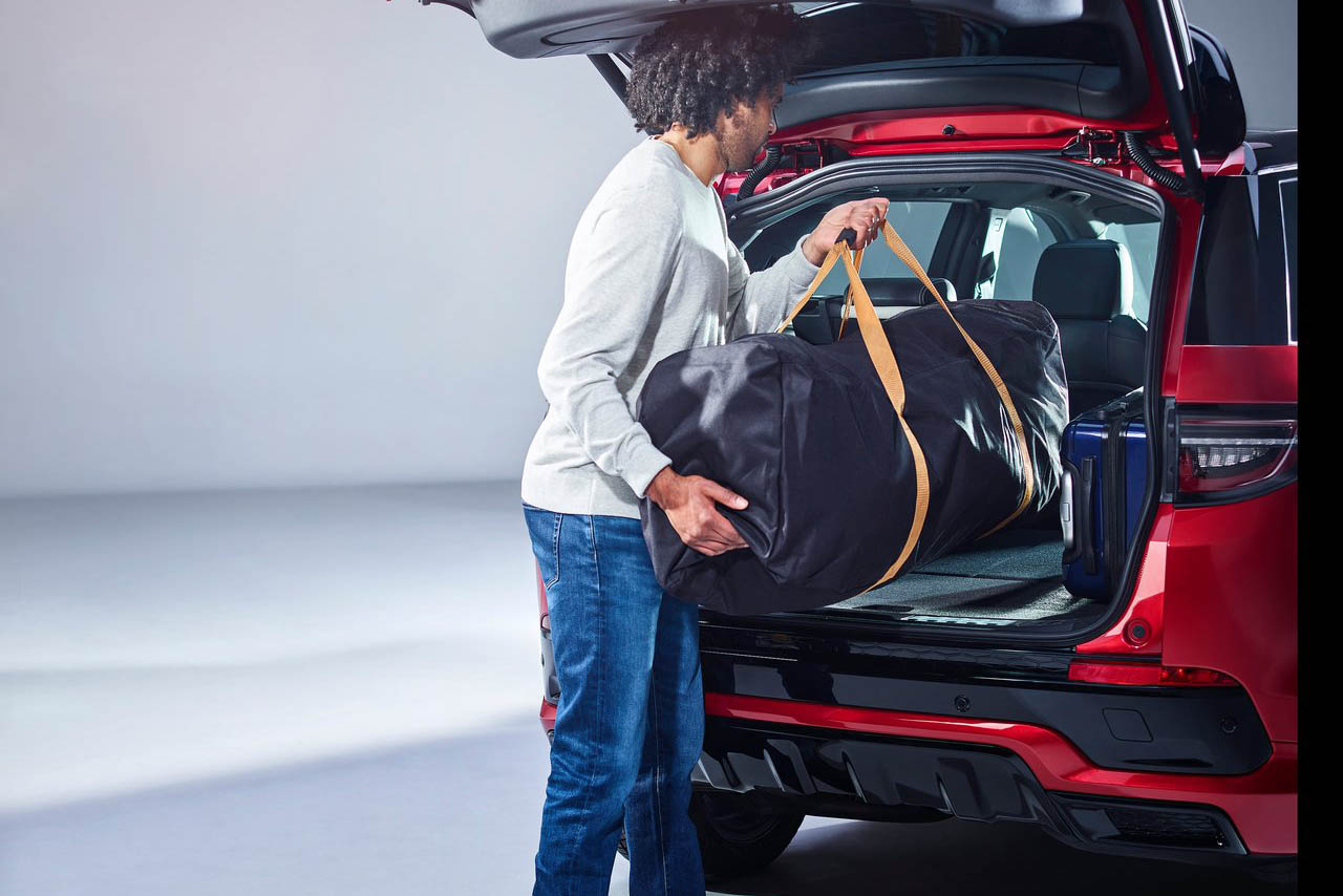 لاند روفر ديسكفري سبورت 2020 (19).jpg