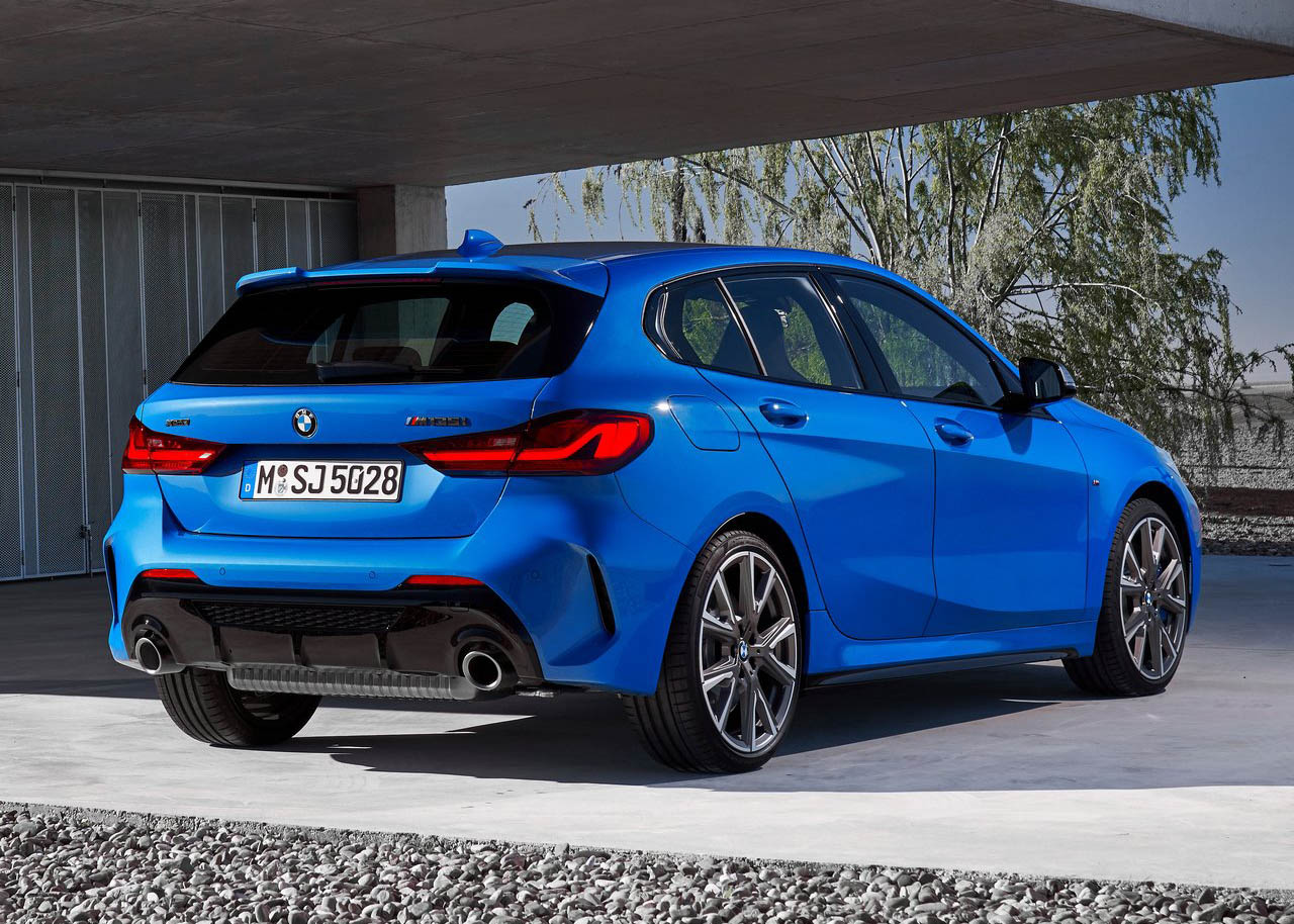 بي ام دبليو الفئة الاولى 2020 (20).jpg