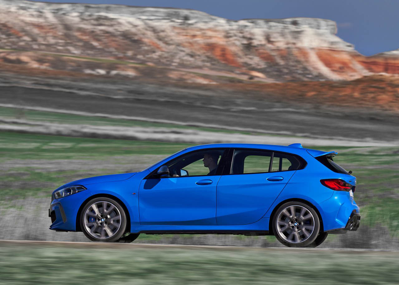 بي ام دبليو الفئة الاولى 2020 (22).jpg