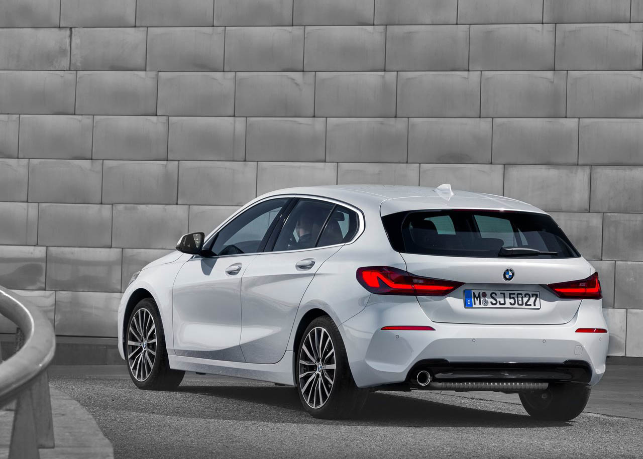 بي ام دبليو الفئة الاولى 2020 (7).jpg