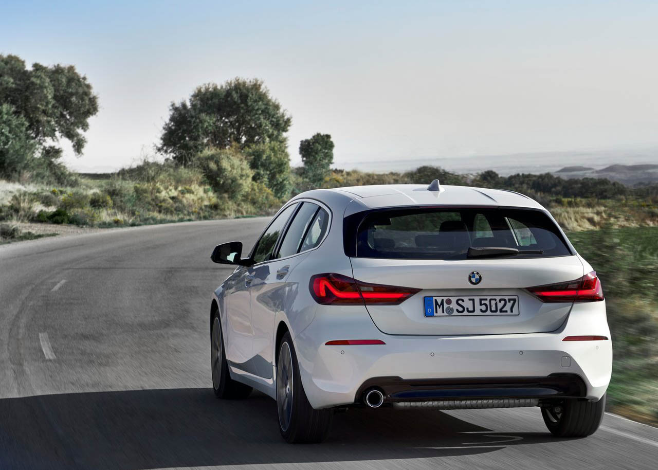 بي ام دبليو الفئة الاولى 2020 (8).jpg