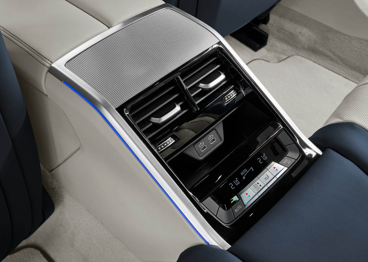 بي ام دبليو الفئة الثامنة جران كوبيه 2020 - (21).jpg