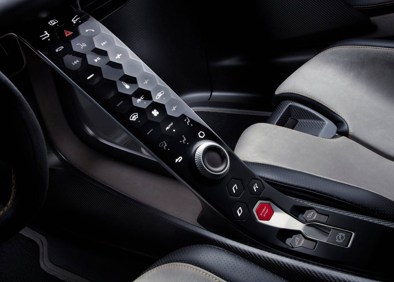 لوتس افيجا 2020 (12).jpg