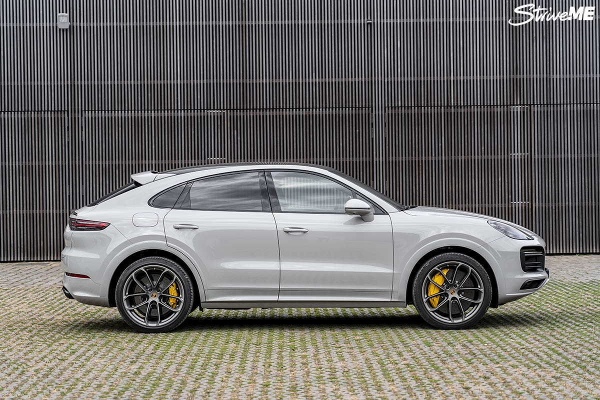 بورشه كايين تيربو هايبرد - (13).jpg