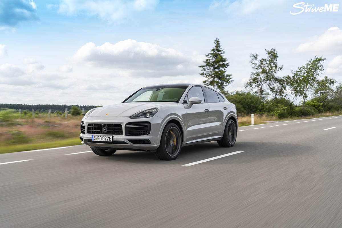 بورشه كايين تيربو هايبرد - (15).jpg