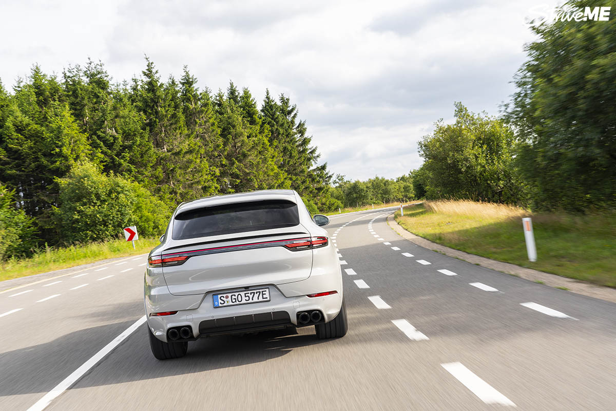 بورشه كايين تيربو هايبرد - (16).jpg