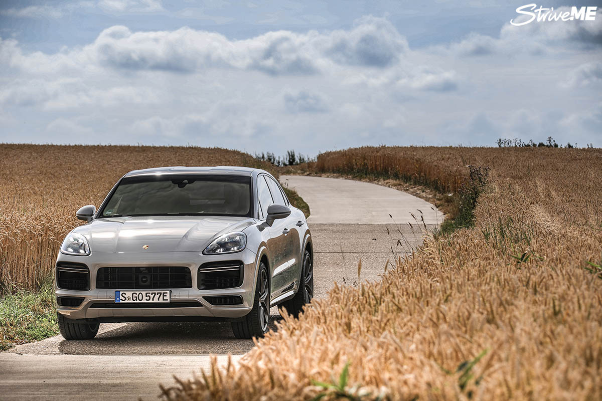 بورشه كايين تيربو هايبرد - (18).jpg