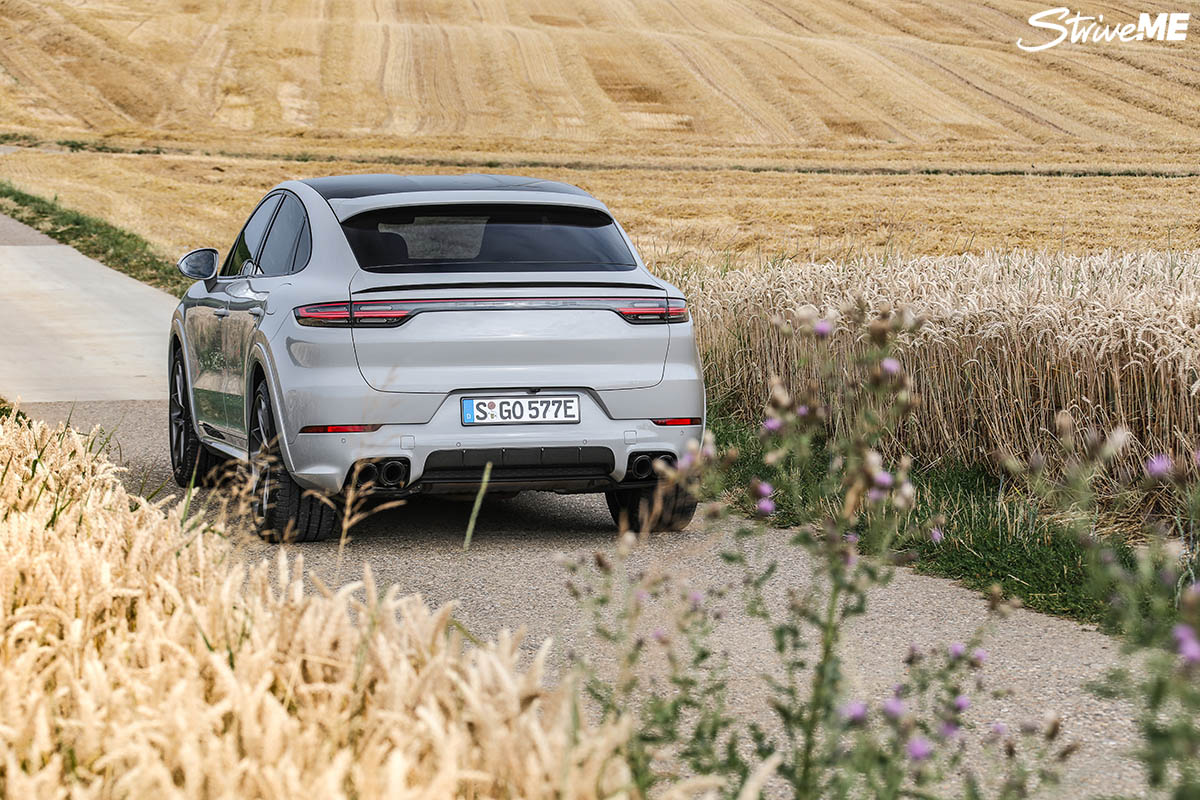 بورشه كايين تيربو هايبرد - (19).jpg