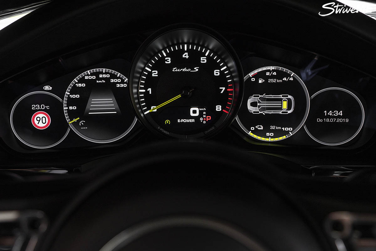 بورشه كايين تيربو هايبرد - (25).jpg