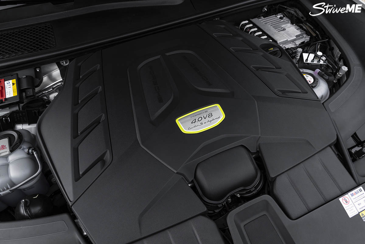 بورشه كايين تيربو هايبرد - (32).jpg