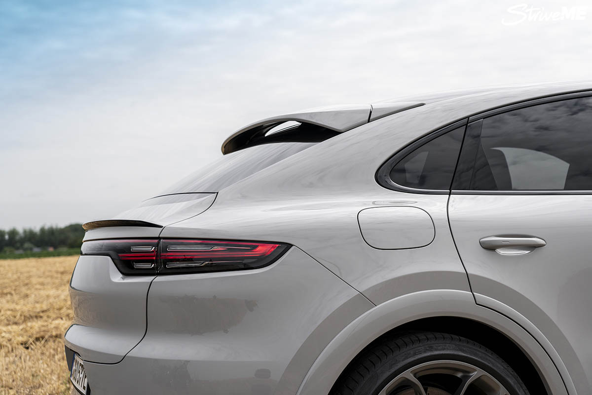 بورشه كايين تيربو هايبرد - (4).jpg