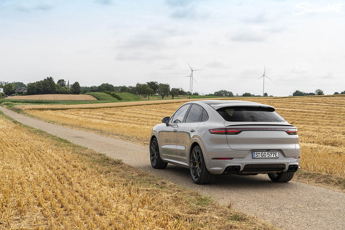 بورشه كايين تيربو هايبرد - (6).jpg