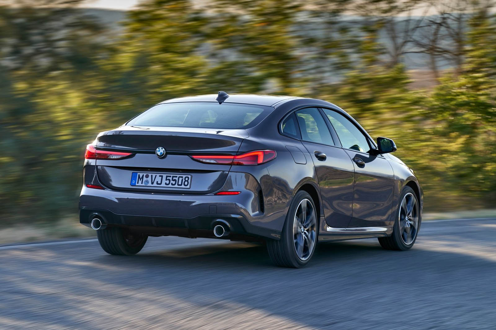 بي ام دبليو الفئة الثانية جران كوبيه - (2).jpg