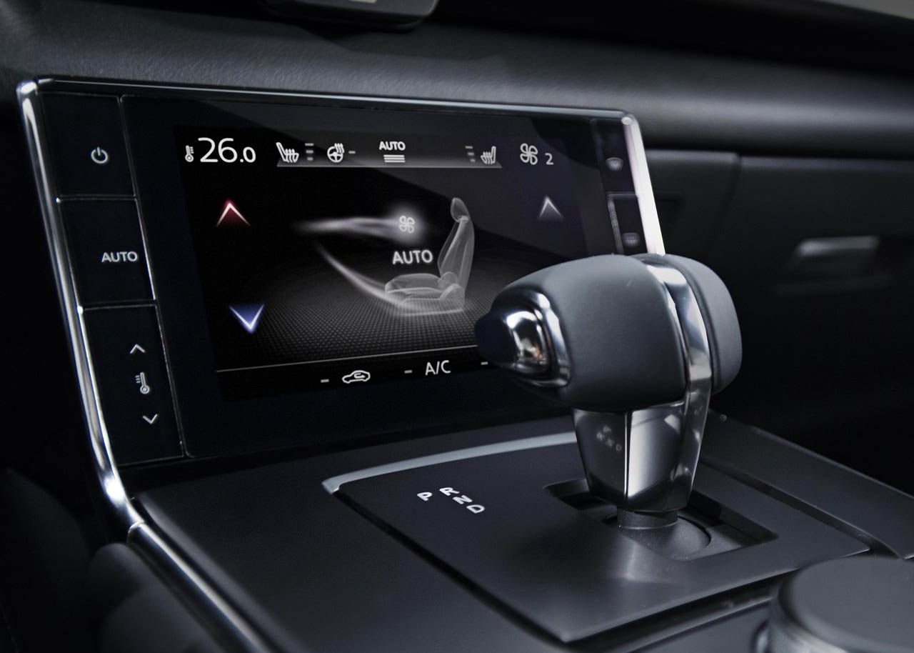 مازدا MX-30 (15).jpg