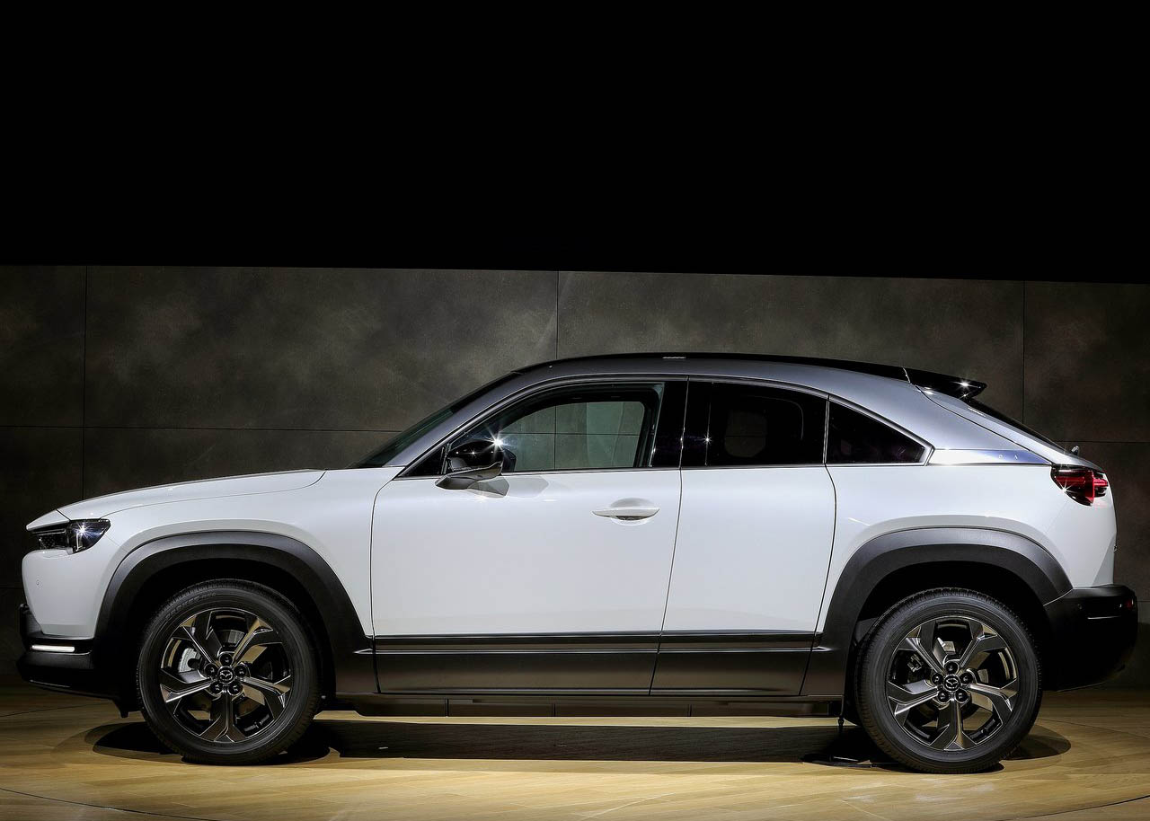 مازدا MX-30 (2).jpg