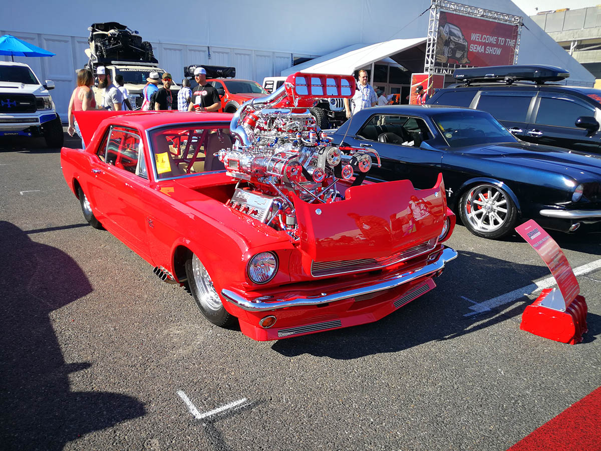 البوم صور معرض سيما للسيارات المعدلة 2019 سيارات  (91).jpg