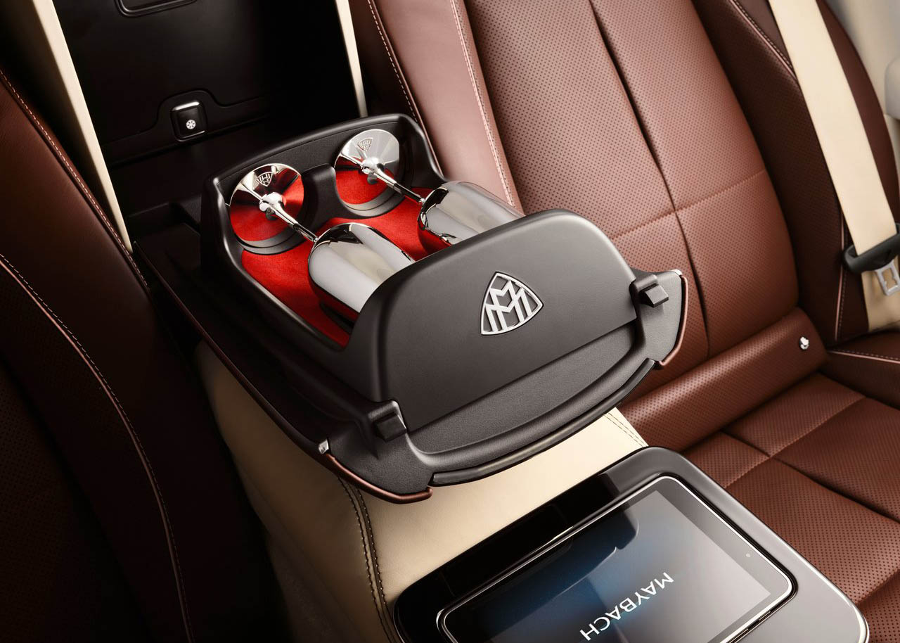 مرسيدس مايباخ  GLS 2021 - (27).jpg