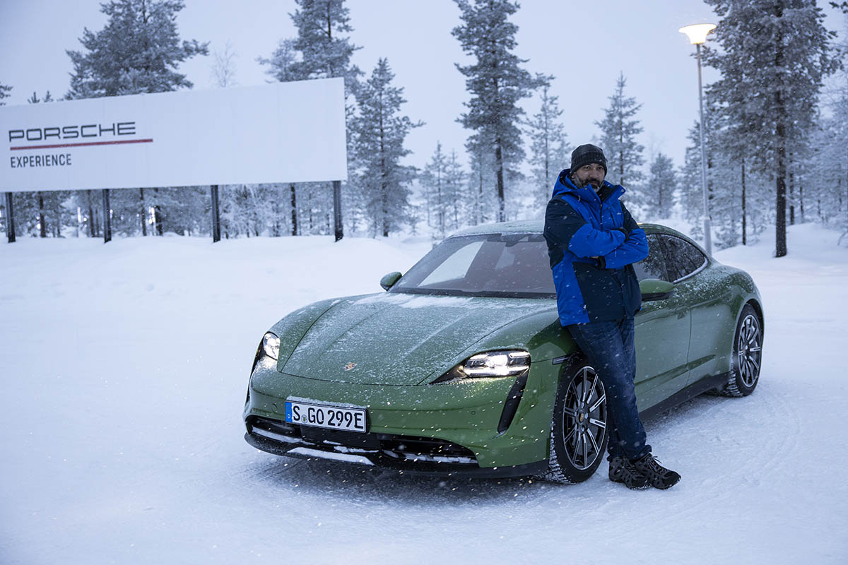 تجربة بورشه تايكان على الثلج - (31).jpg