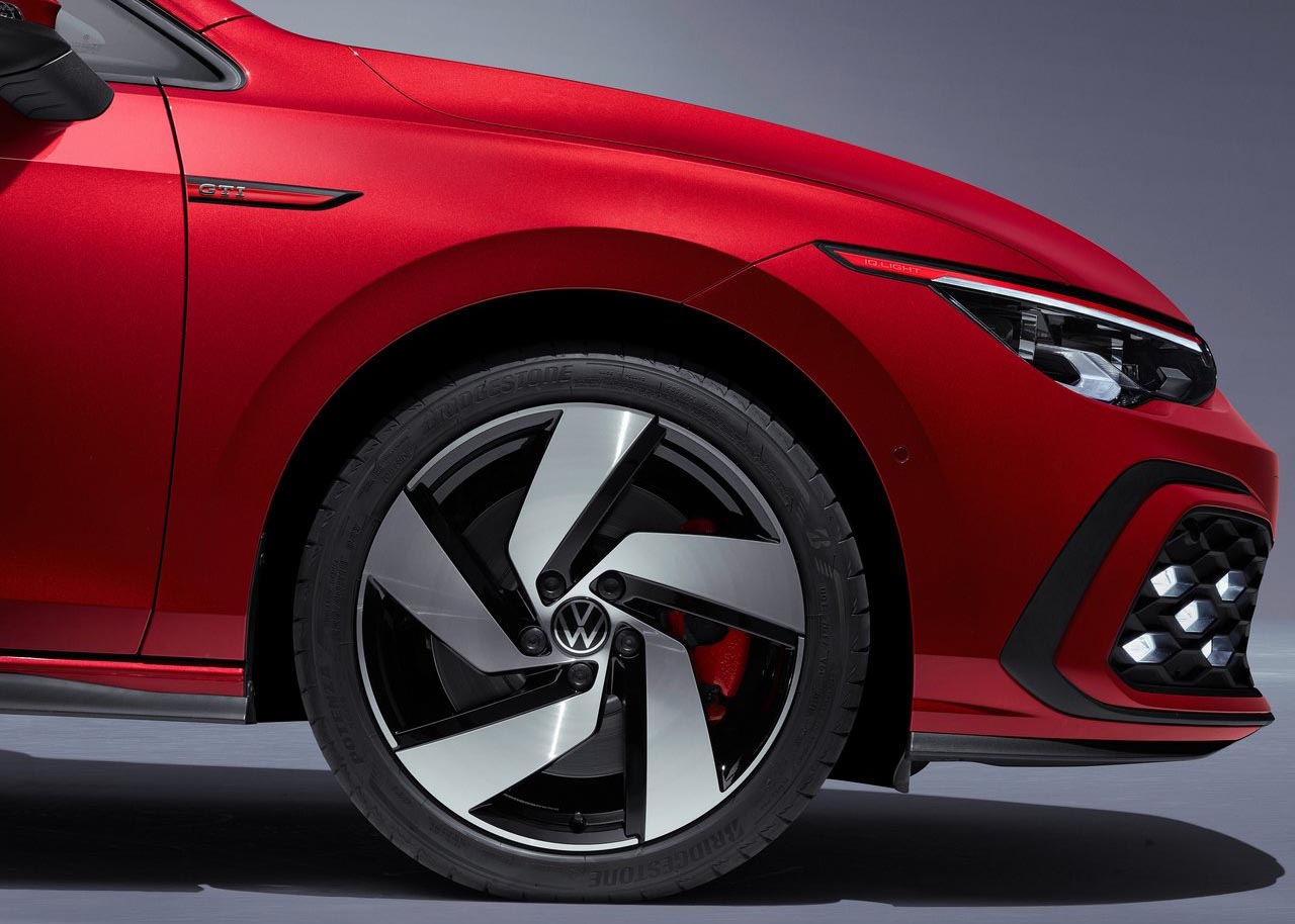 ضور-فولكس-واجن-جولف-GTI-2020-12.jpg