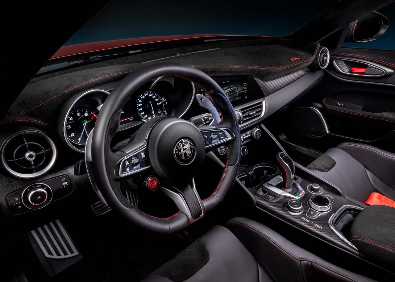 صور الفا روميو جوليا GTA 2021 - (10).jpg