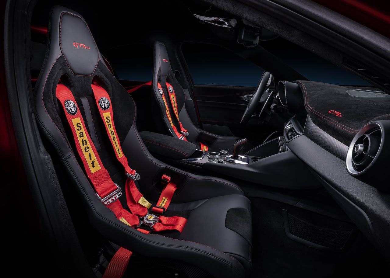 صور الفا روميو جوليا GTA 2021 - (12).jpg