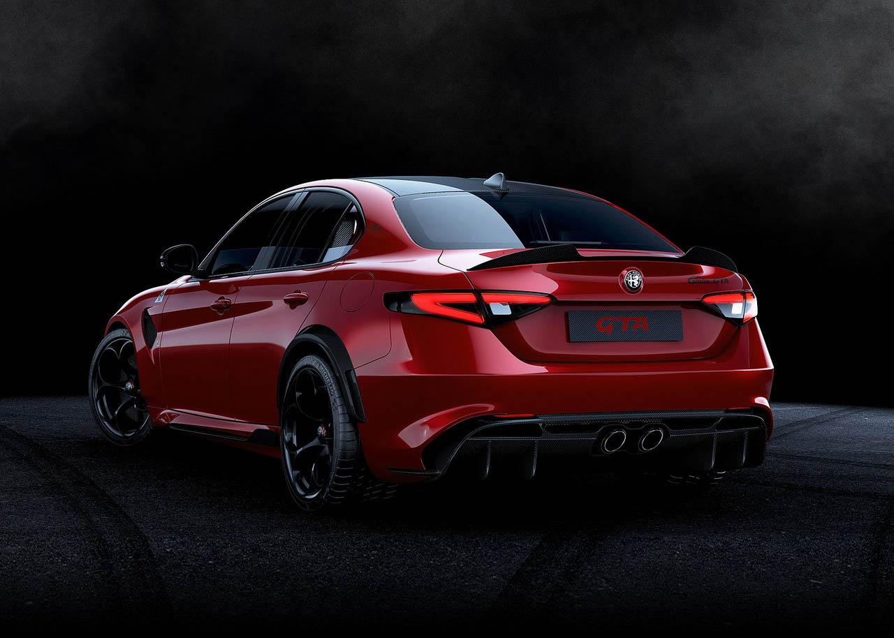 صور الفا روميو جوليا GTA 2021 - (2).jpg