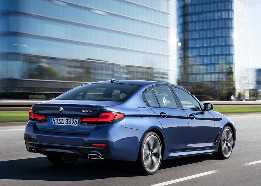 بي ام دبليو الفئة الخامسة 2021 - (7).jpg