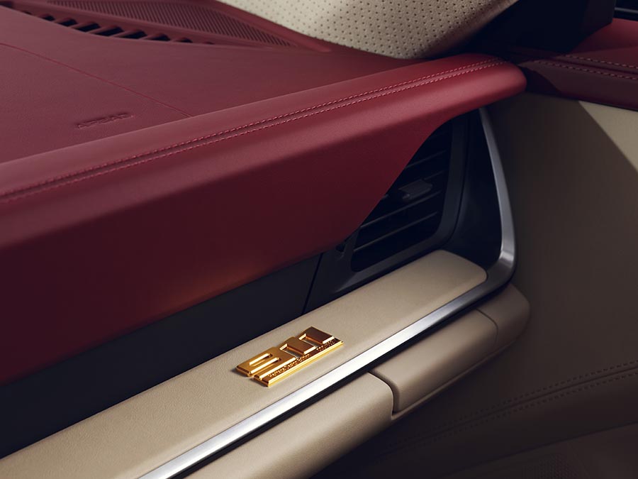 بورشه 911 تارجا Heritage Design Edition (12).jpg