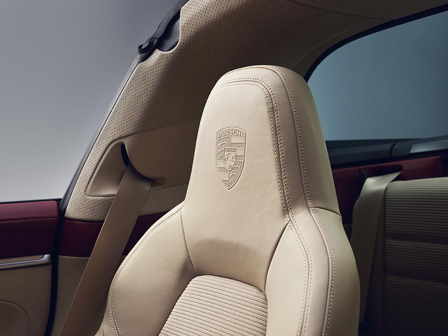 بورشه 911 تارجا Heritage Design Edition (13).jpg