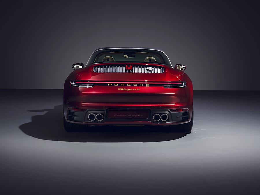 بورشه 911 تارجا Heritage Design Edition (4).jpg