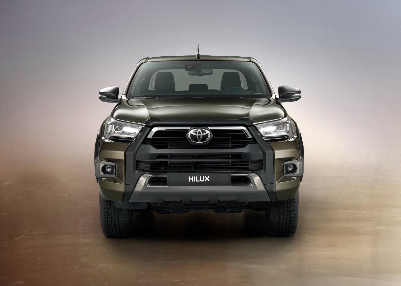 تويوتا هايلكس 2021 - 07.jpg