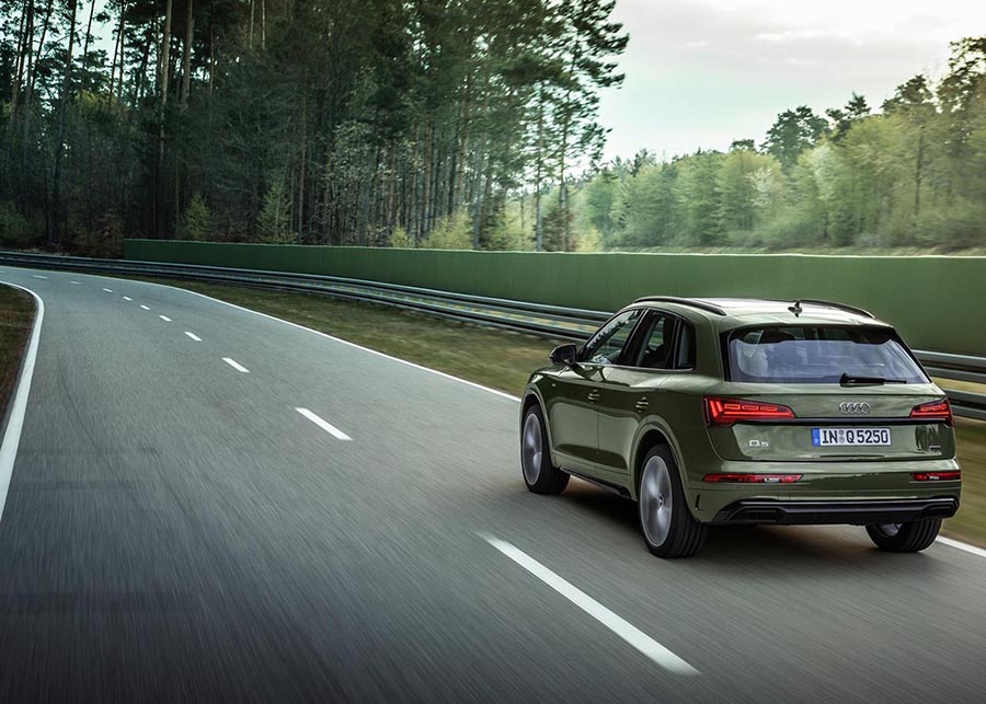 اودي Q5 2021 - 08.jpg