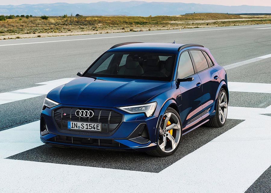 اودي e-tron S (2).jpg