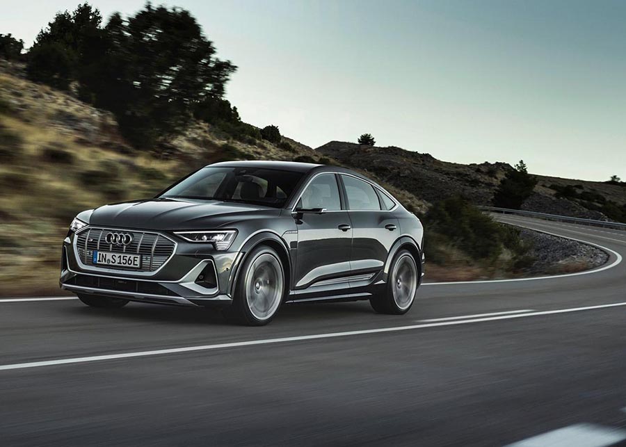 اودي e-tron S سبورت باك (2).jpg