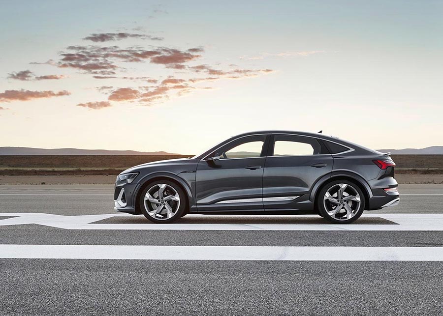 اودي e-tron S سبورت باك (4).jpg