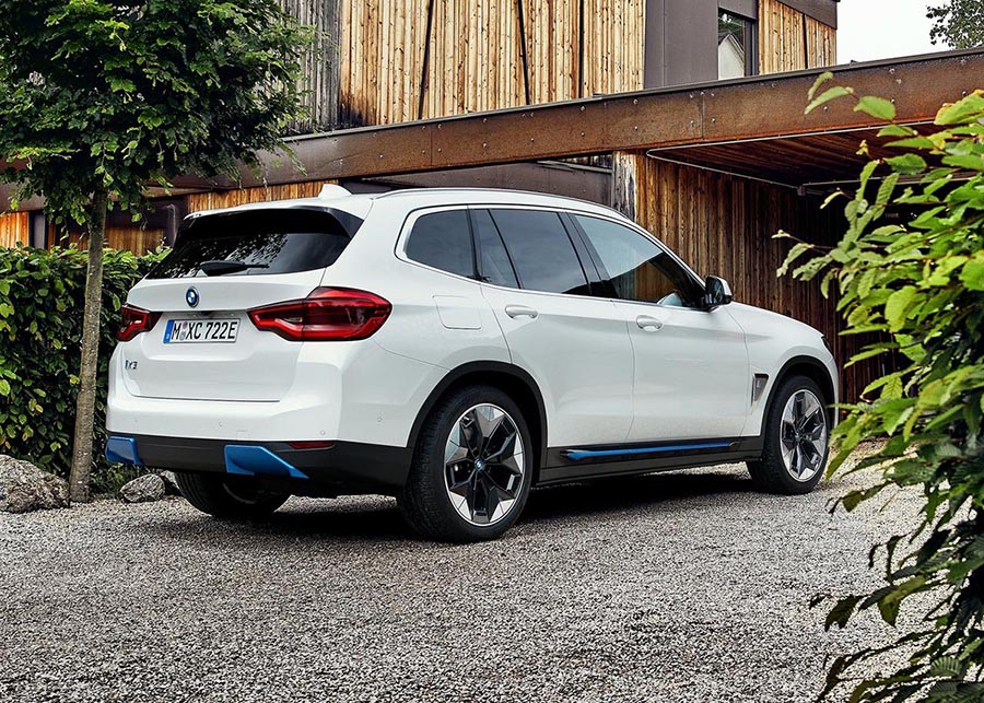 بي ام دبليو iX3 2021 - 15.jpg