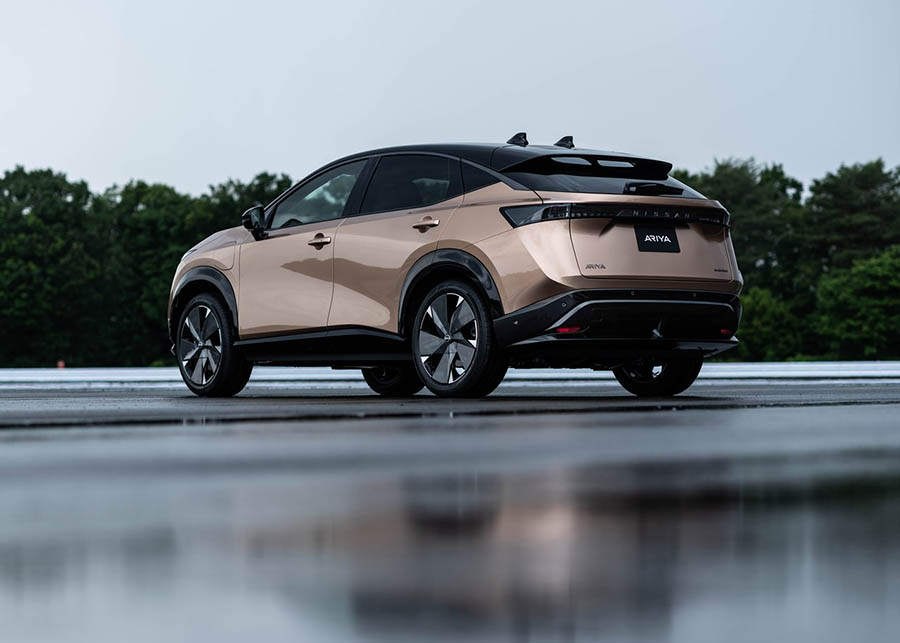 نيسان آريا 2021 - 08.jpg