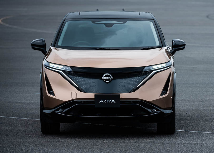 نيسان آريا 2021 - 10.jpg