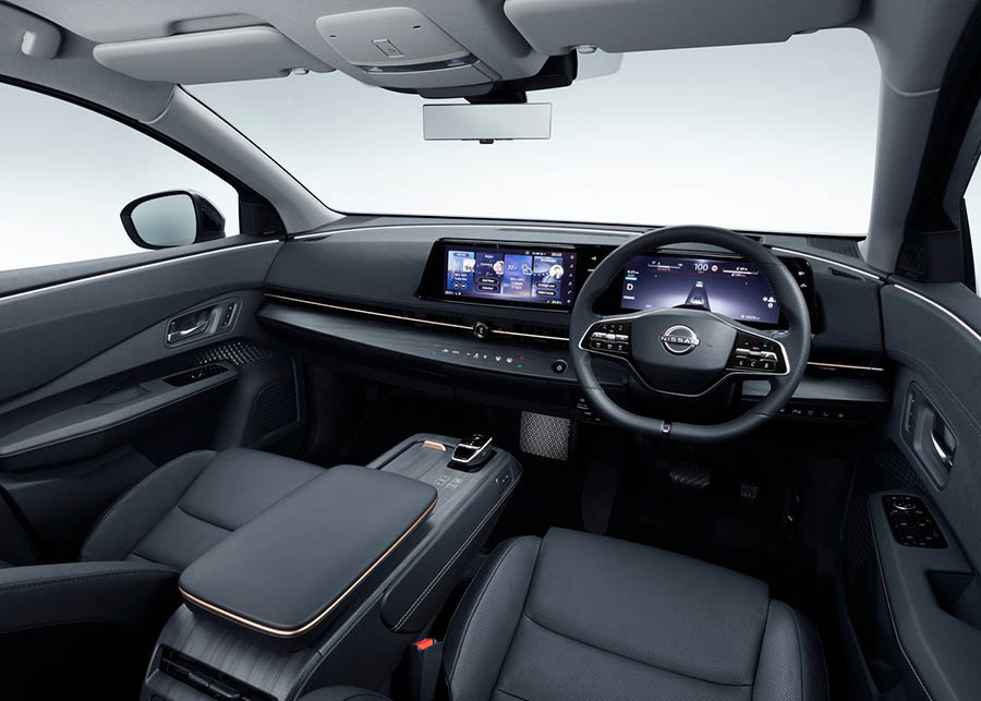 نيسان آريا 2021 - 13.jpg