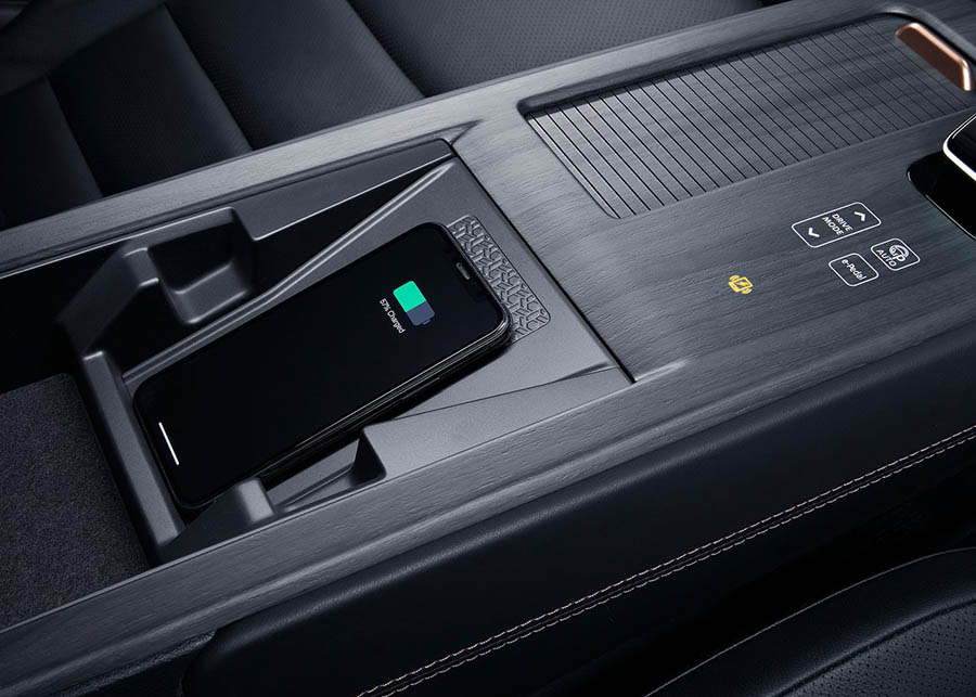 نيسان آريا 2021 - 18.jpg