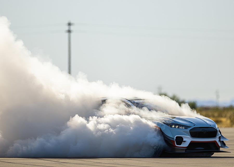 فورد موستنج ماك إي 1400 - 07.jpg