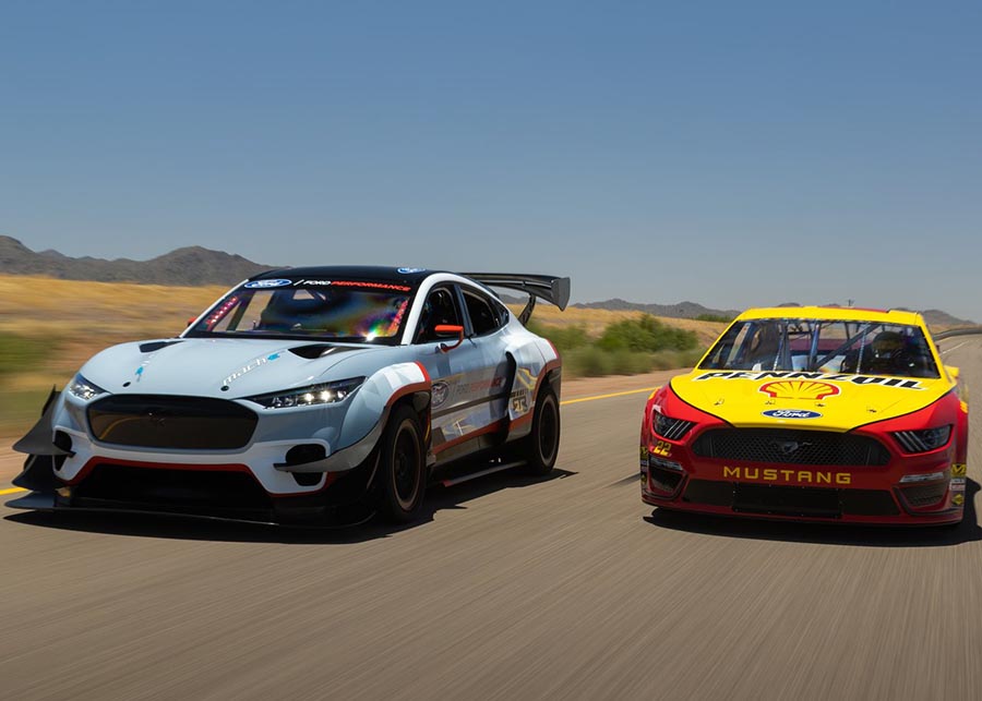 فورد موستنج ماك إي 1400 - 14.jpg