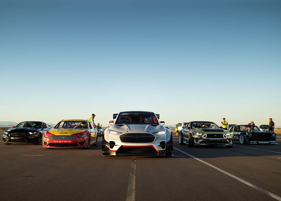 فورد موستنج ماك إي 1400 - 17.jpg