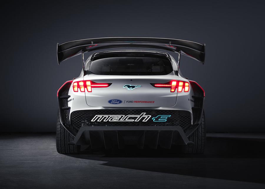 فورد موستنج ماك إي 1400 - 21.jpg